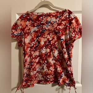 EUC Gloria Vanderbilt colorful top. Size PL